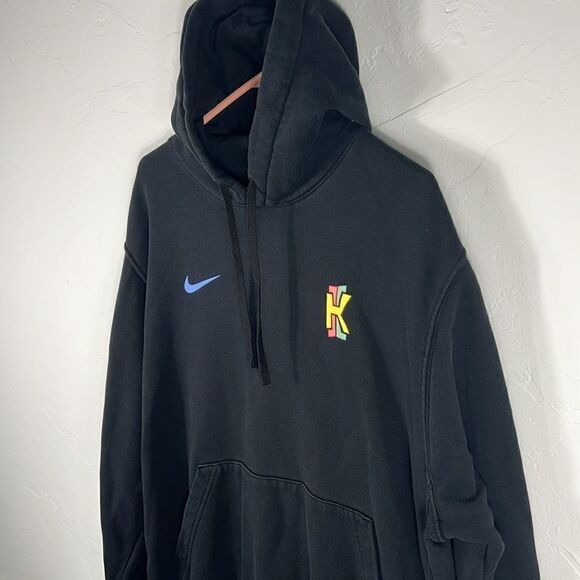 🏀🏀 NIKE KYRIE IRVING x SPONGEBOB Pineapple Club HOODIE Sweatshirt - Sz L - EUC - Picture 3 of 9